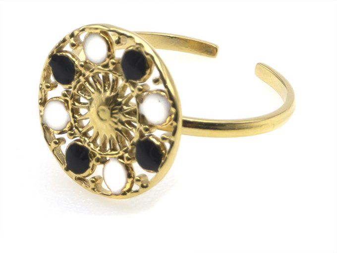 Bague-acier-ajustable-doré-fleur-ronde-noir-blanc