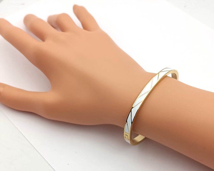 bracelet-jonc-manchette-georgette-acier-ferme-colore-emaille-blanc