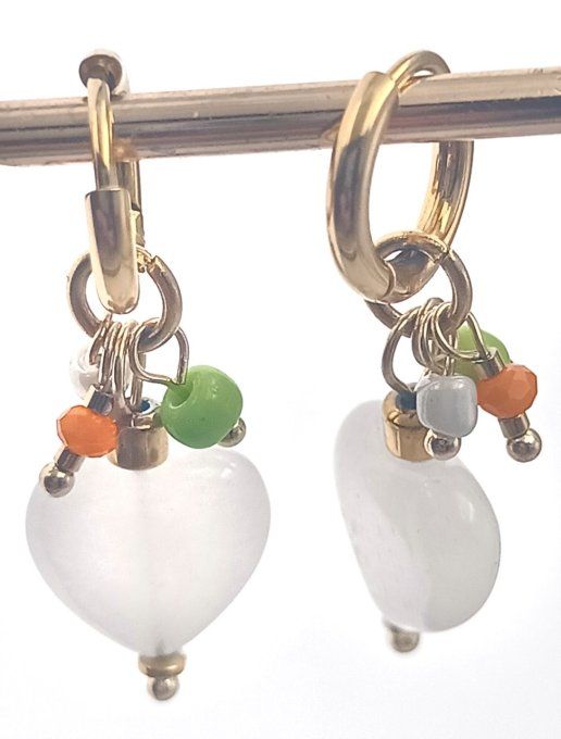 Boucles-oreilles-acier-mini-creoles-anneau-cœur-blanc-enfant-amour