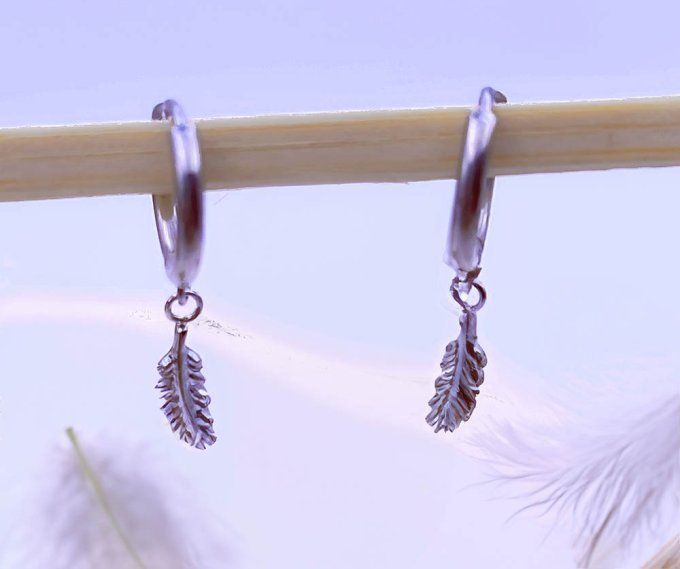 boucles-oreilles-acier-mini-creole-argent-plumes