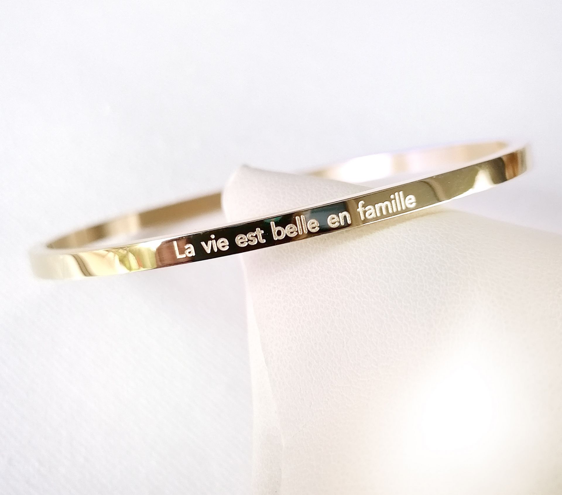 Bracelet message acier avantages 